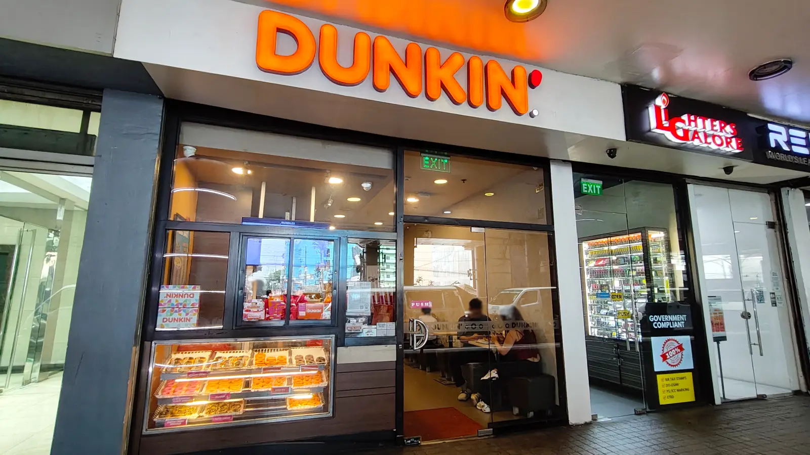 DUNKIN DONUTS in Gateway Mall